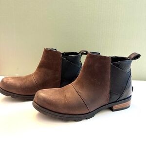 Sorel Emelie Chelsea waterproof boots